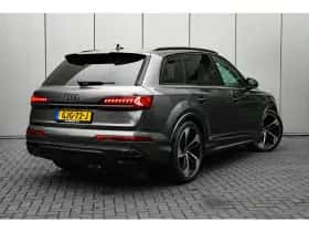 Audi Q7 (2023) thumbnail 2