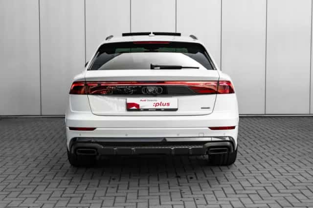 Audi Q8 (2025) thumbnail 4