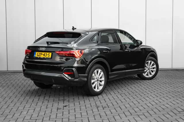 Audi Q3 (2025) thumbnail 2