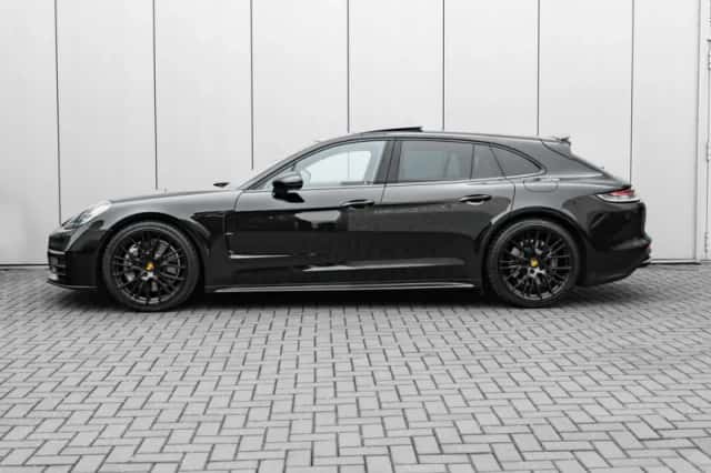 Porsche Panamera (2022) thumbnail 5
