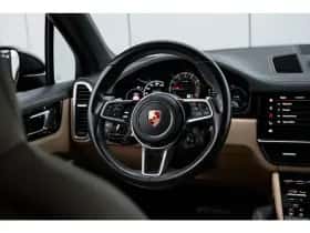 Porsche Cayenne (2023) thumbnail 13