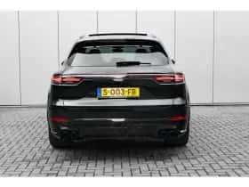 Porsche Cayenne (2023) thumbnail 4