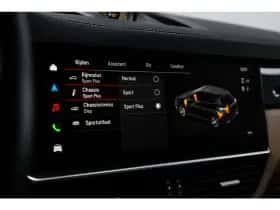 Porsche Cayenne (2023) thumbnail 39