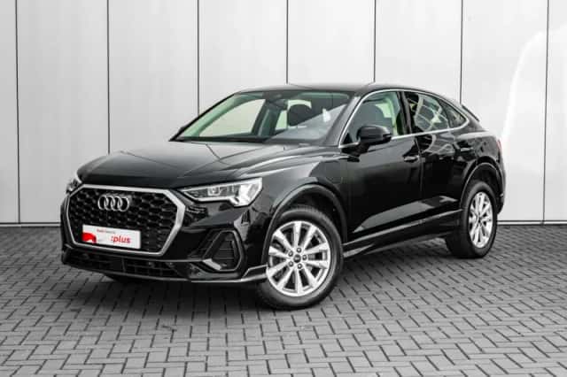Audi Q3 (2022) thumbnail 1