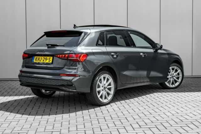 Audi A3 (2025) thumbnail 2