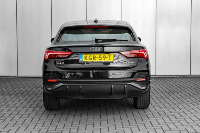 Audi Q3 (2024) thumbnail 4