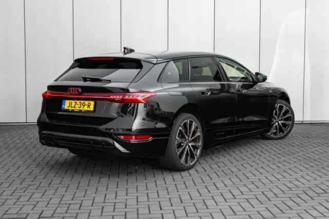 Audi A6 (2025) thumbnail 2
