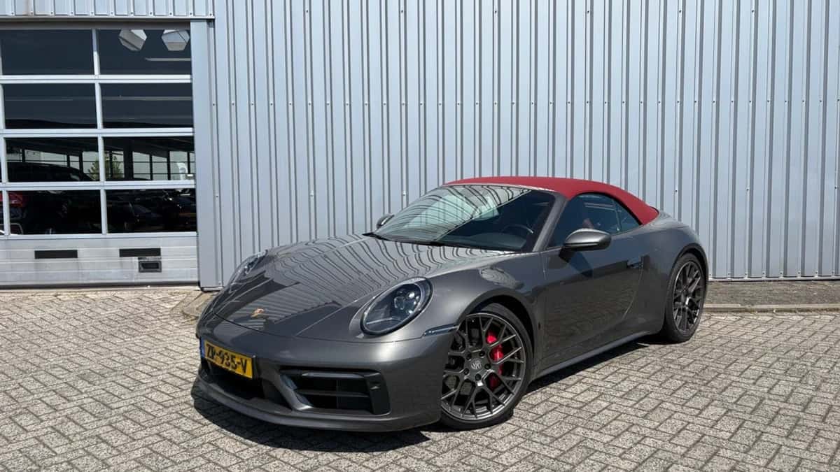 Porsche 911 (2019) — foto 1