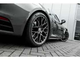 Porsche 911 (2019) thumbnail 23