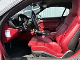Porsche 911 (2019) thumbnail 4