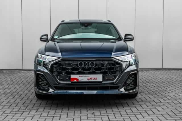 Audi Q8 (2025) thumbnail 3