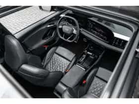 Audi Q6 SQ6 e-tron (2024) thumbnail 9