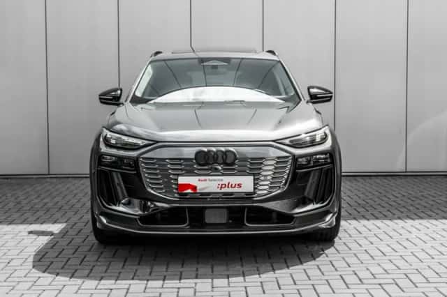 Audi Q6 e-tron (2025) thumbnail 3