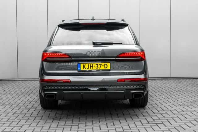 Audi Q7 (2025) thumbnail 4