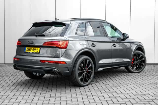 Audi Q5 (2024) thumbnail 2