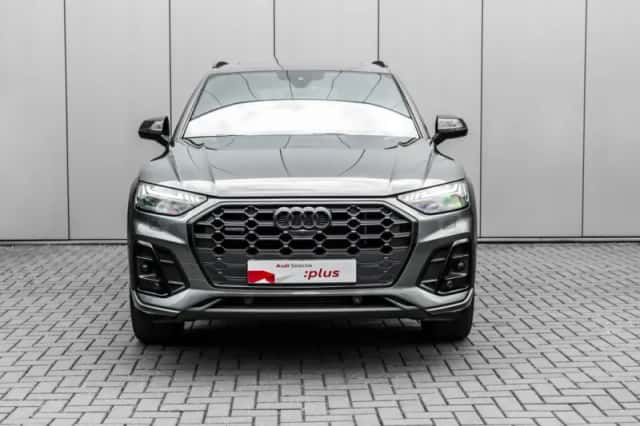 Audi Q5 (2024) thumbnail 3