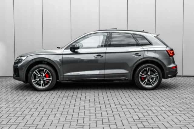 Audi Q5 (2024) thumbnail 5