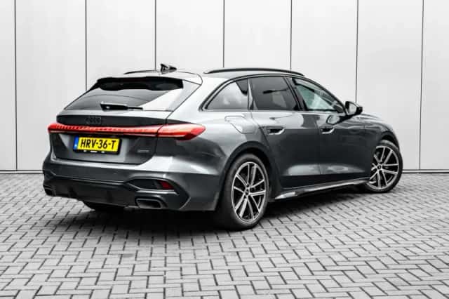 Audi A5 (2025) thumbnail 2