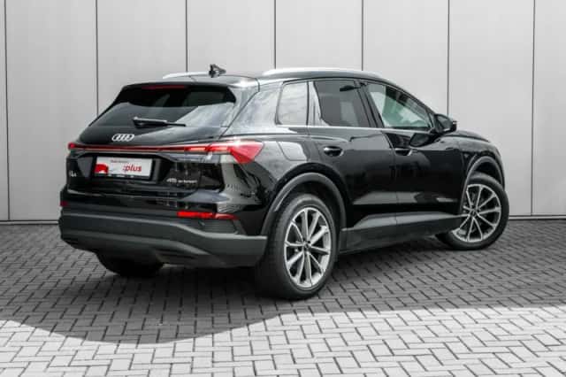 Audi Q4 e-tron (2025) thumbnail 2