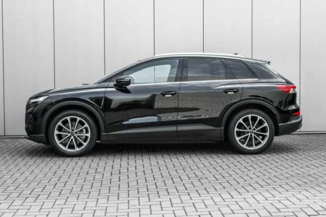 Audi Q4 e-tron (2025) thumbnail 5