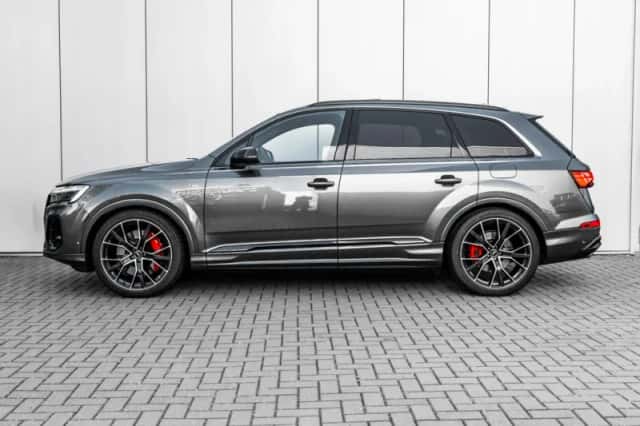 Audi Q7 (2025) thumbnail 5