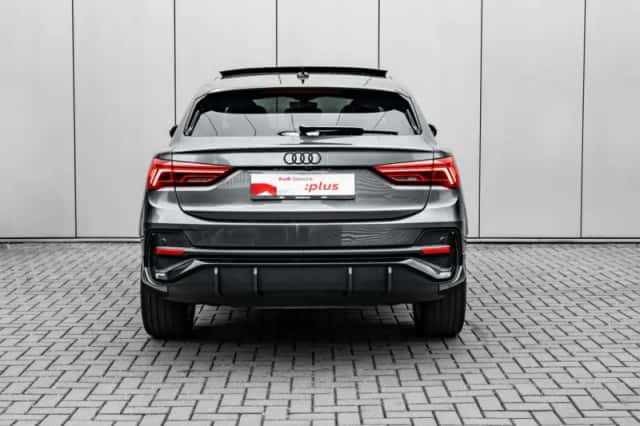 Audi Q3 (2024) thumbnail 4