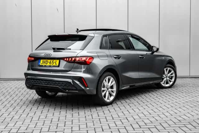 Audi A3 (2025) thumbnail 2