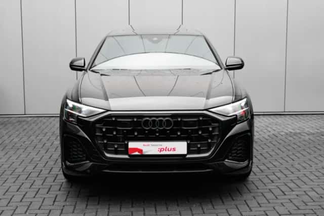Audi Q8 (2025) thumbnail 2