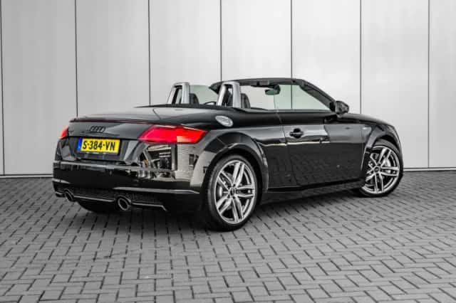 Audi TT (2022) thumbnail 2