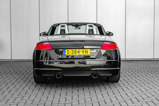 Audi TT (2022) thumbnail 4