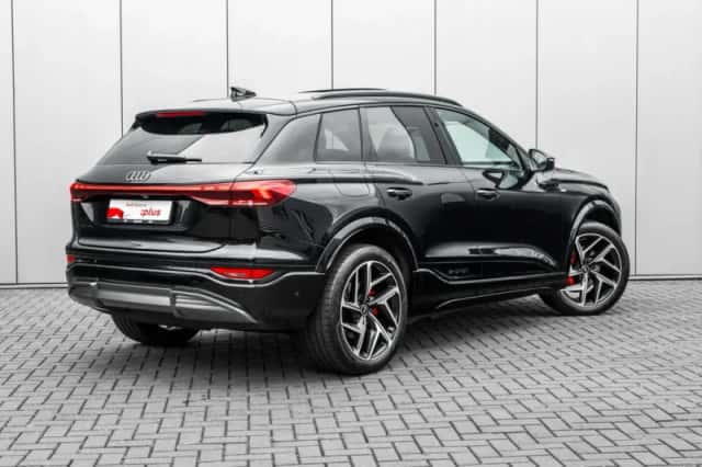 Audi Q6 e-tron (2026) thumbnail 2