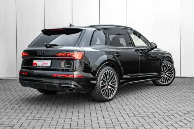 Audi Q7 (2025) thumbnail 2