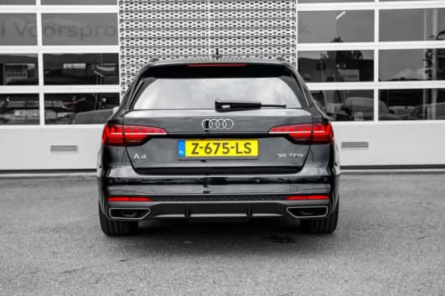 Audi A4 (2024) thumbnail 4