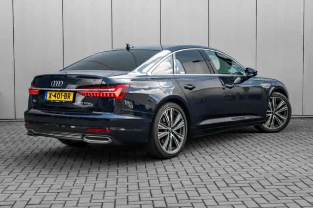 Audi A6 (2022) thumbnail 2