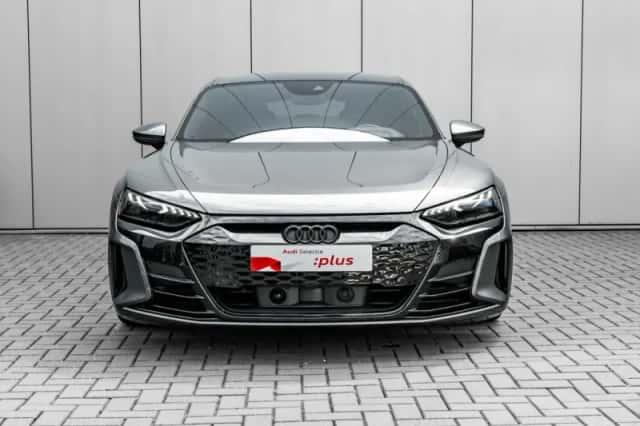 Audi e-tron GT (2022) thumbnail 3