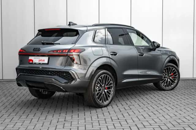 Audi Q3 (2026) thumbnail 2
