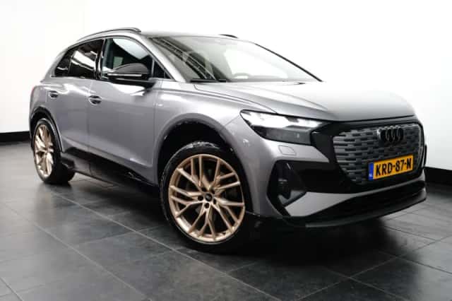 Audi Q4 e-tron (2023) thumbnail 3