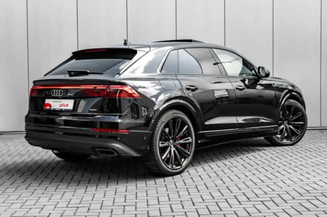 Audi Q8 (2025) thumbnail 2