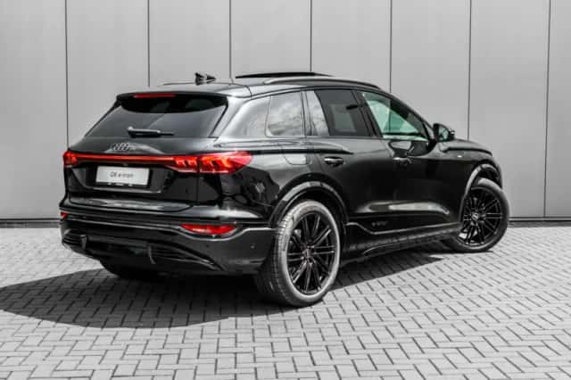 Audi Q6 e-tron (2026) thumbnail 2