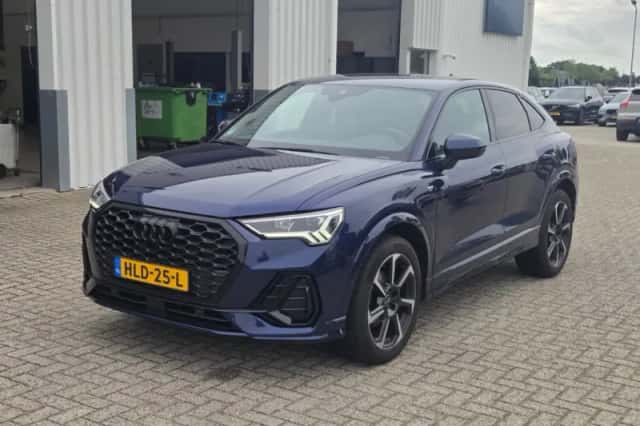 Audi Q3 Sportback (2023) thumbnail 1