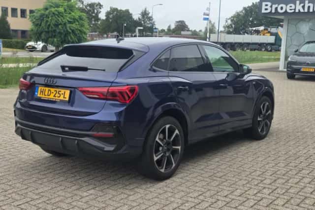 Audi Q3 Sportback (2023) thumbnail 2