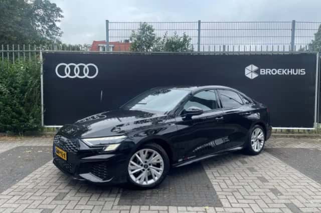 Audi A3 (2024) thumbnail 1