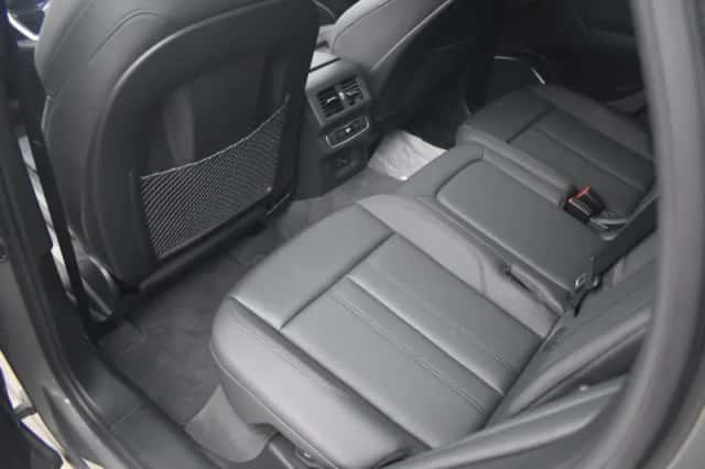 Audi Q5 (2025) thumbnail 14