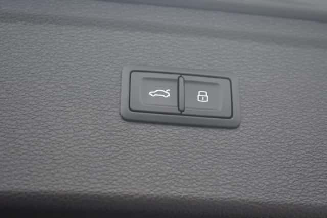 Audi Q5 (2025) thumbnail 53