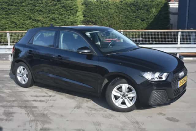 Audi A1 (2021) thumbnail 2