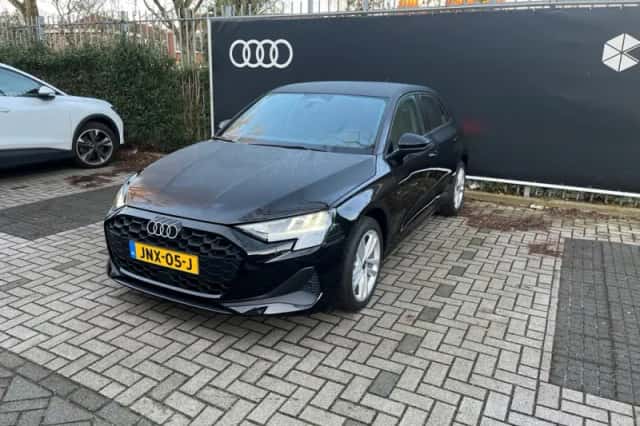 Audi A3 (2025) thumbnail 2
