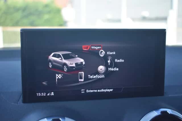 Audi Q2 (2022) thumbnail 18