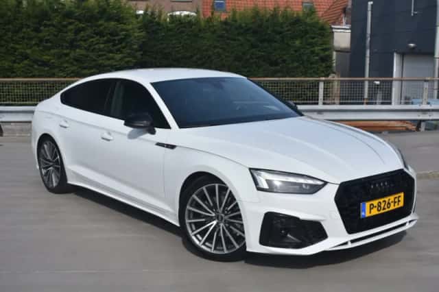 Audi A5 (2022) thumbnail 2