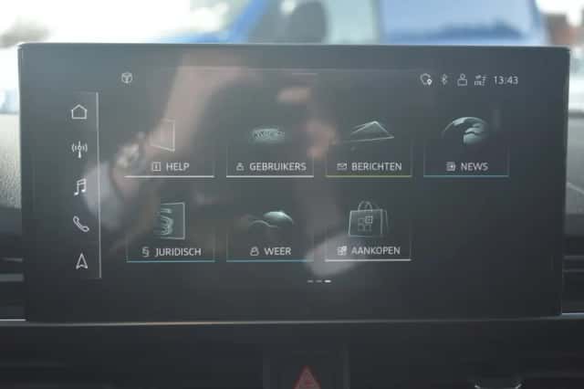 Audi A5 (2022) thumbnail 25