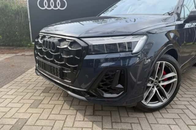 Audi Q7 (2025) thumbnail 7
